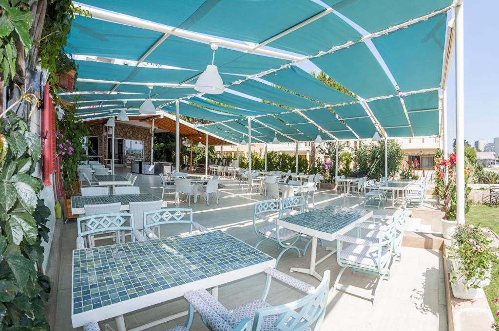 Colophon Beach Otel Gumuldur Eksteriør billede